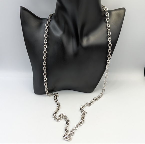 Vintage Long Silver tone Cable Oval links Monet Chain Necklace 28" - Picture 2 of 10